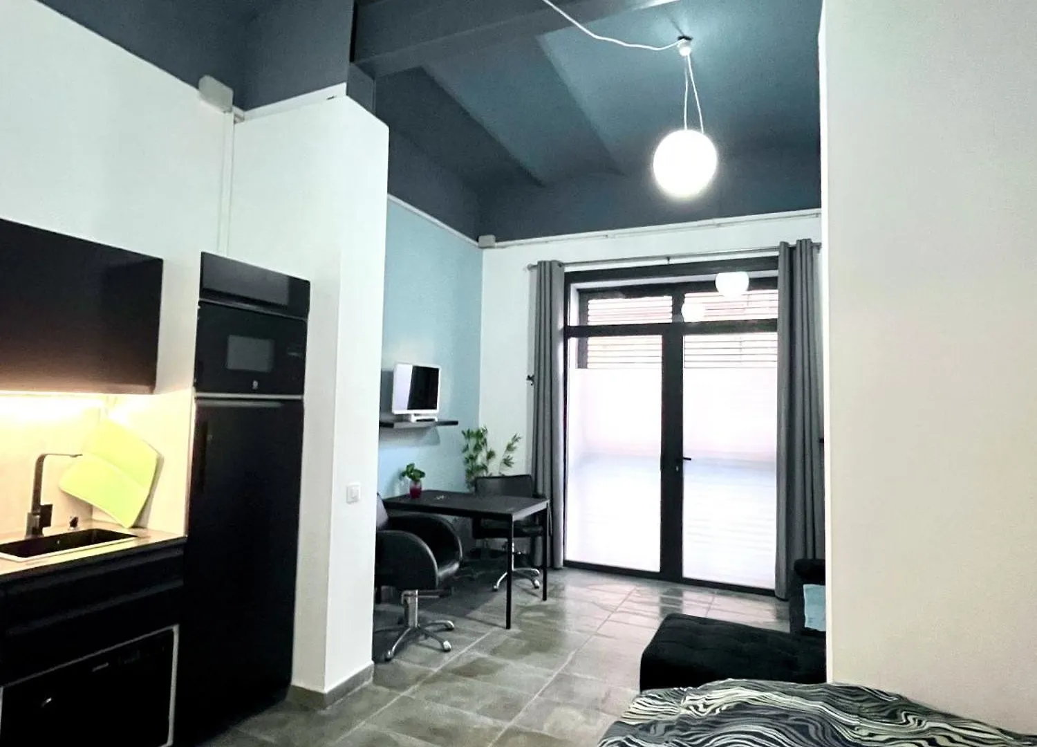 Studio Sagrada Familia Barselona 0*,  İspanya